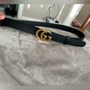 Black/Gold Gucci Belt womens